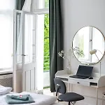 Kaiser 04 By Rockchair L Superhost Status L 3 Bedrooms Boxspringbeds 2 Bathrooms L Cozy Family & Business Flair 155 Sqm 3 Balcony 4th Floor Elevator Up To 10 Guests Welcomes You! ベルリン