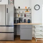 Kaiser 04 By Rockchair L Superhost Status L 3 Bedrooms Boxspringbeds 2 Bathrooms L Cozy Family & Business Flair 155 Sqm 3 Balcony 4th Floor Elevator Up To 10 Guests Welcomes You! アパート ベルリン
