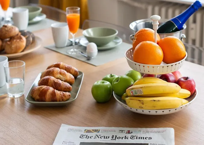 아파트 Kaiser 04 By Rockchair L Superhost Status L 3 Bedrooms Boxspringbeds 2 Bathrooms L Cozy Family & Business Flair 155 Sqm 3 Balcony 4th Floor Elevator Up To 10 Guests Welcomes You! 베를린