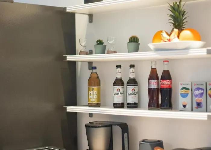 Kaiser 04 By Rockchair L Superhost Status L 3 Bedrooms Boxspringbeds 2 Bathrooms L Cozy Family & Business Flair 155 Sqm 3 Balcony 4th Floor Elevator Up To 10 Guests Welcomes You! Apartamento