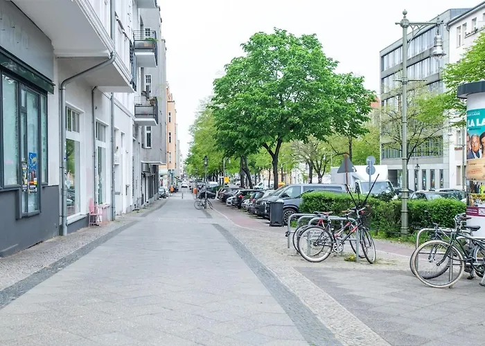 Kaiser 04 By Rockchair L Superhost Status L 3 Bedrooms Boxspringbeds 2 Bathrooms L Cozy Family & Business Flair 155 Sqm 3 Balcony 4th Floor Elevator Up To 10 Guests Welcomes You! アパート *