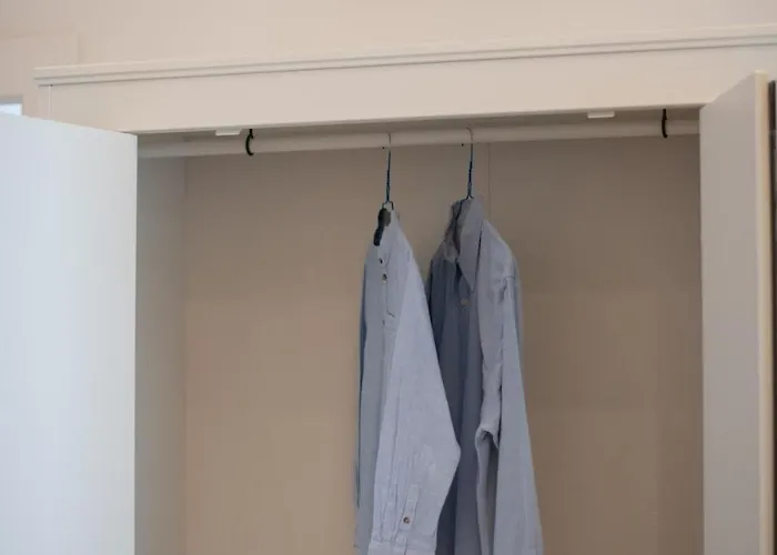 Appartamento Kaiser 04 By Rockchair L Superhost Status L 3 Bedrooms Boxspringbeds 2 Bathrooms L Cozy Family & Business Flair 155 Sqm 3 Balcony 4th Floor Elevator Up To 10 Guests Welcomes You! Berlino